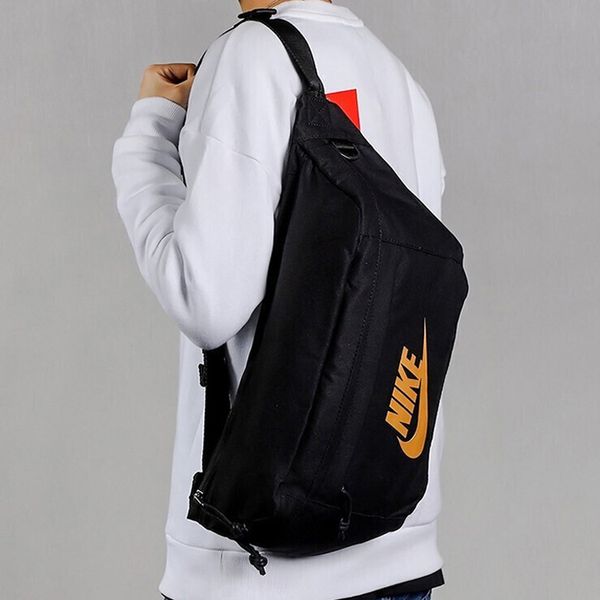 Nike ()