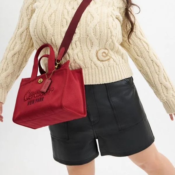 COACH Cargo RUBY RED
