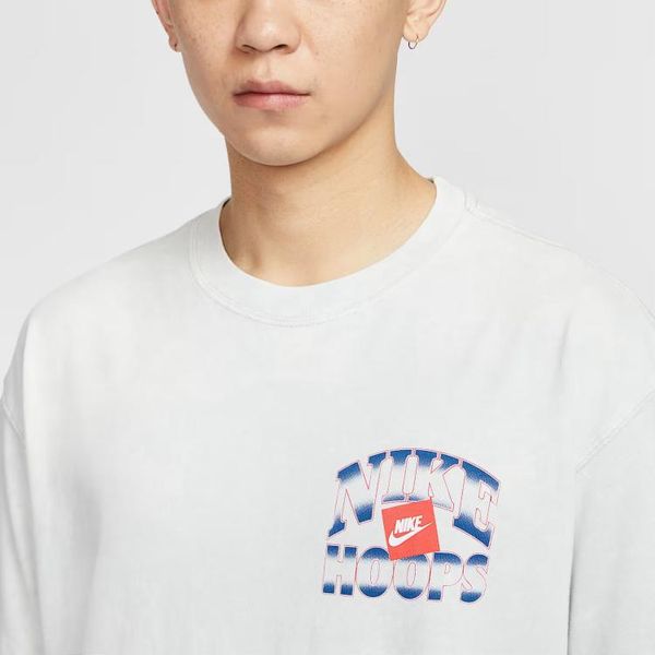Nike T
