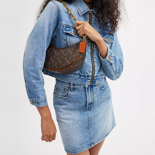 COACH Canvas