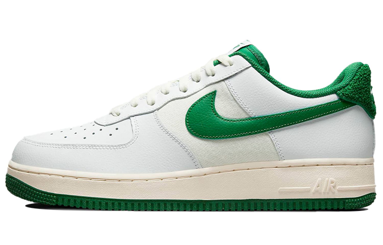 Nike Air Force 1 Low 07 LV8